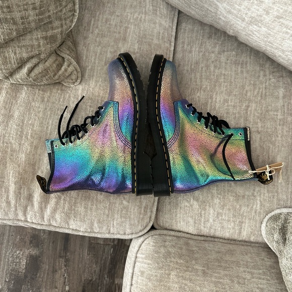 Dr Marten Purple 1460 Rainbow Ray Mermaid Boots - RARE - Picture 9 of 11